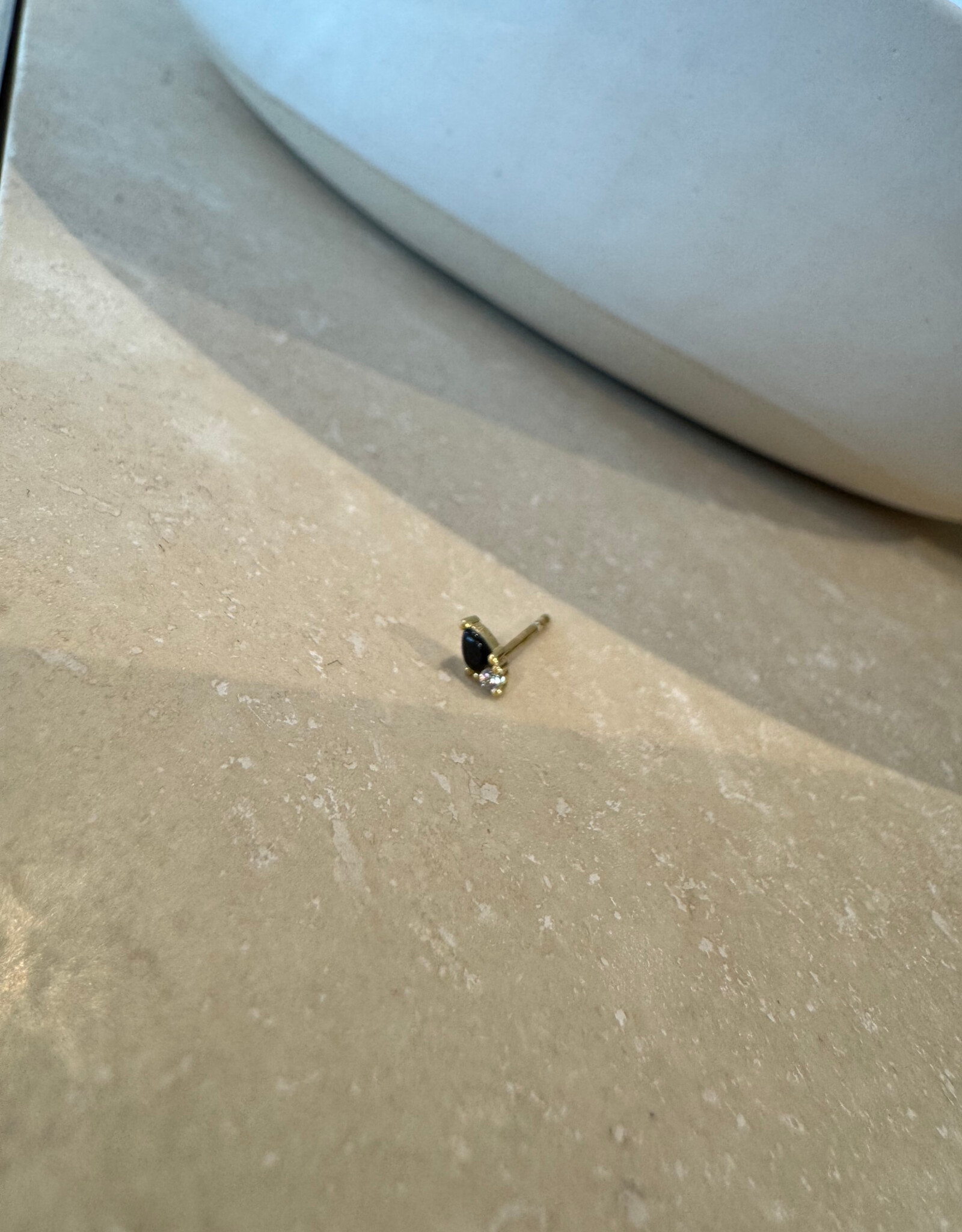 Bobby Rose Oval Stud White Black Gold