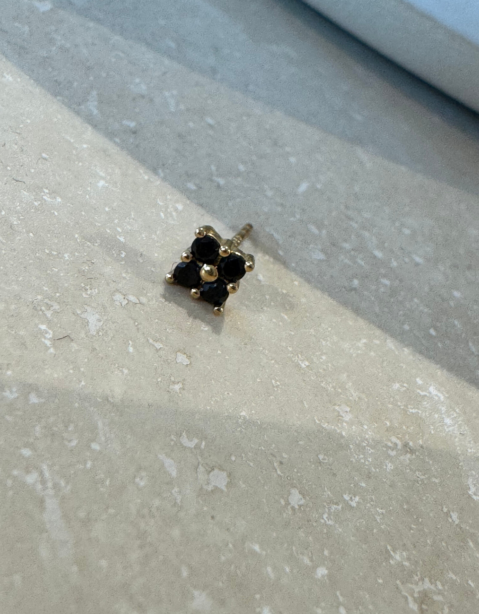 Bobby Rose Square Stones Stud Black Gold