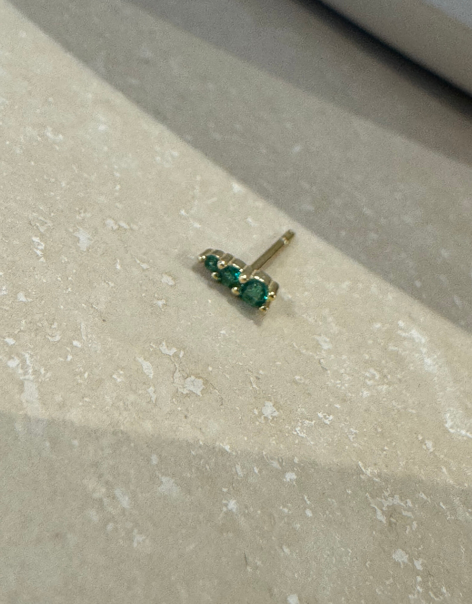 Bobby Rose 3 Stones Stud Green Gold