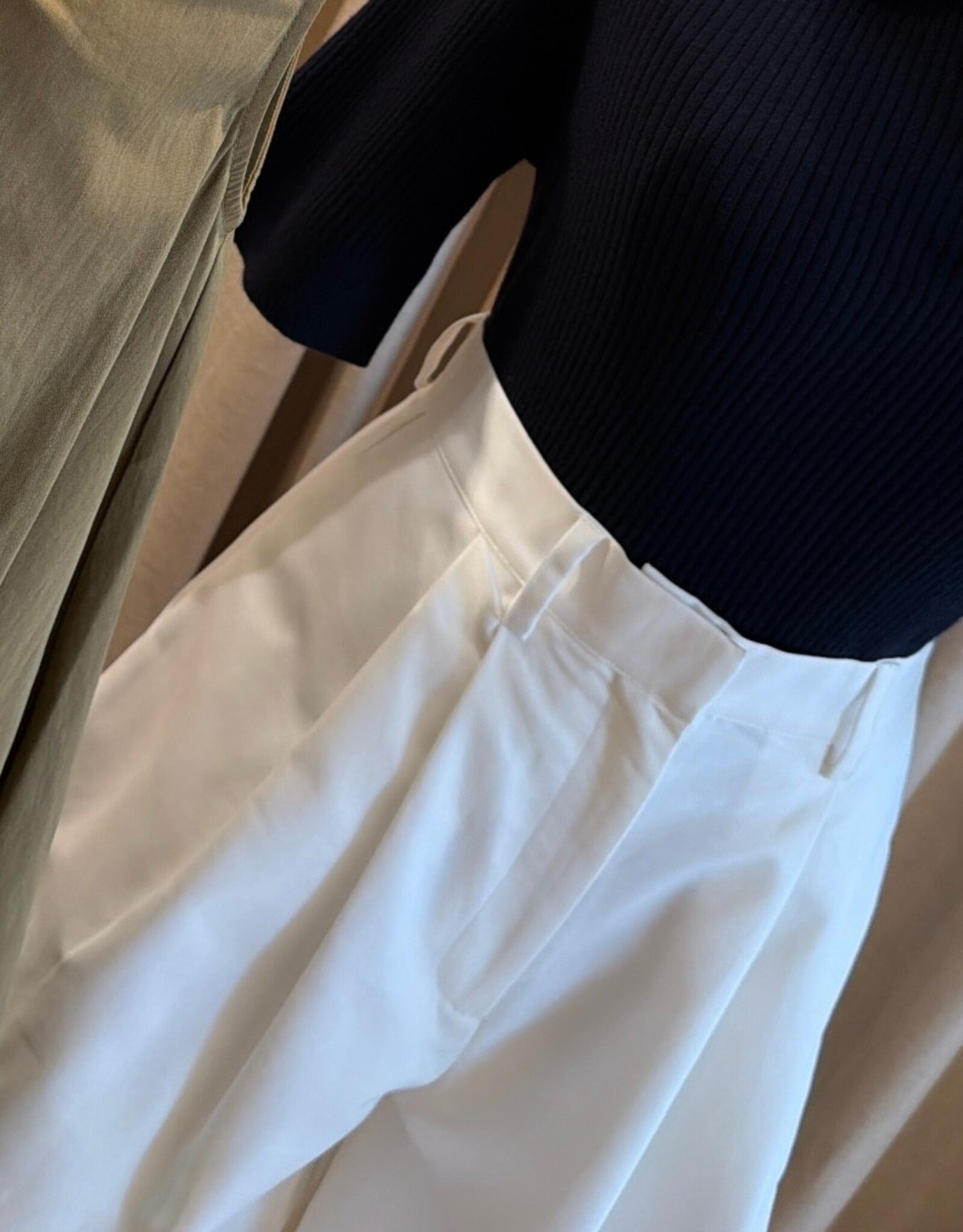 Christian Aks Amanda Cotton Shorts White