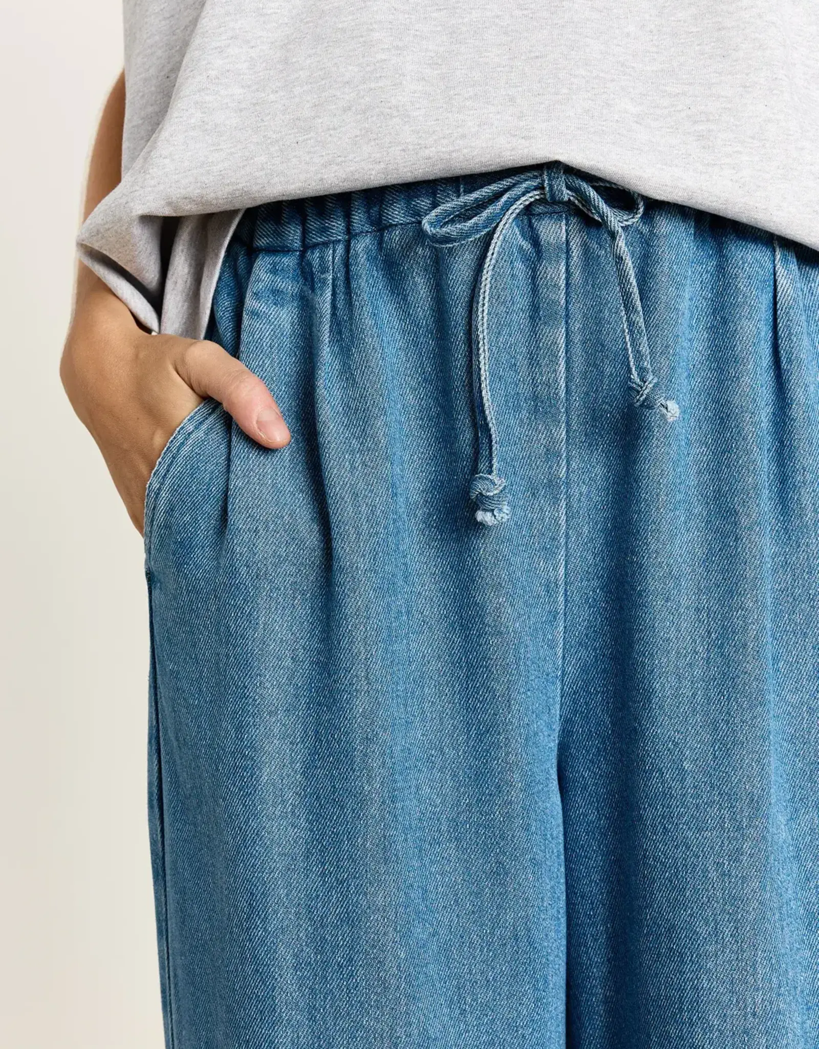 Studio Clique Clio Light Weight Denim Vintage blue