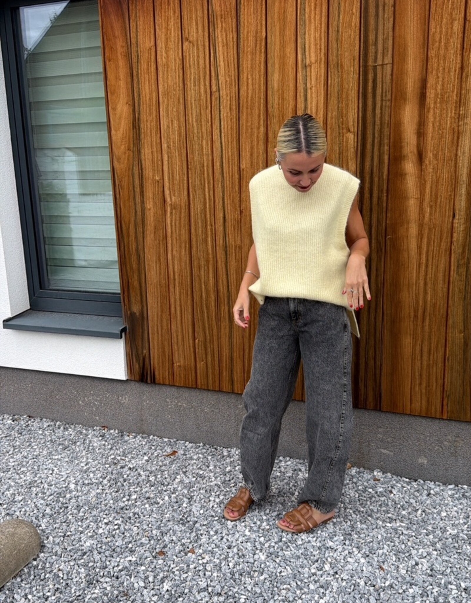Edited Thanya Knit Flan