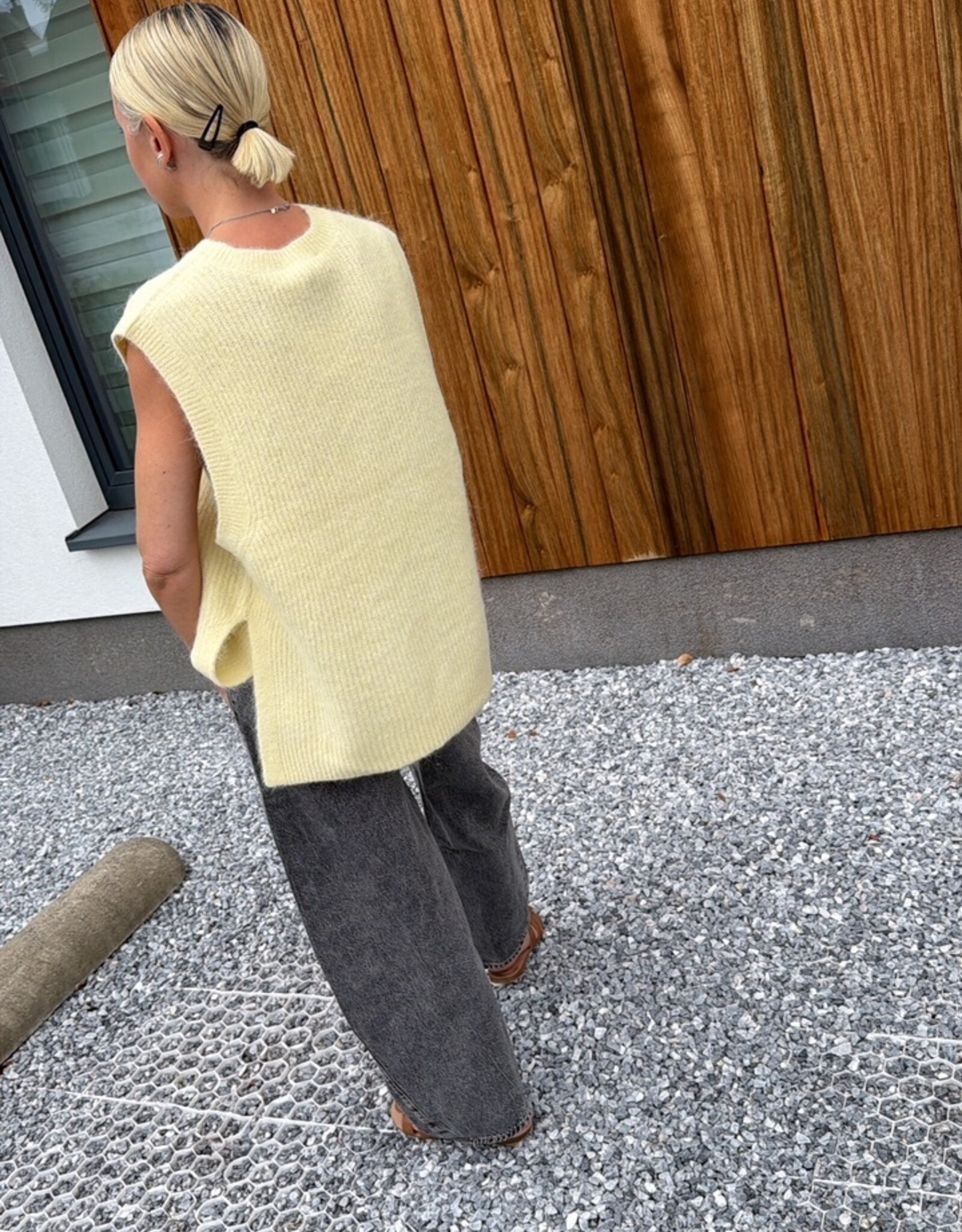 Edited Thanya Knit Flan