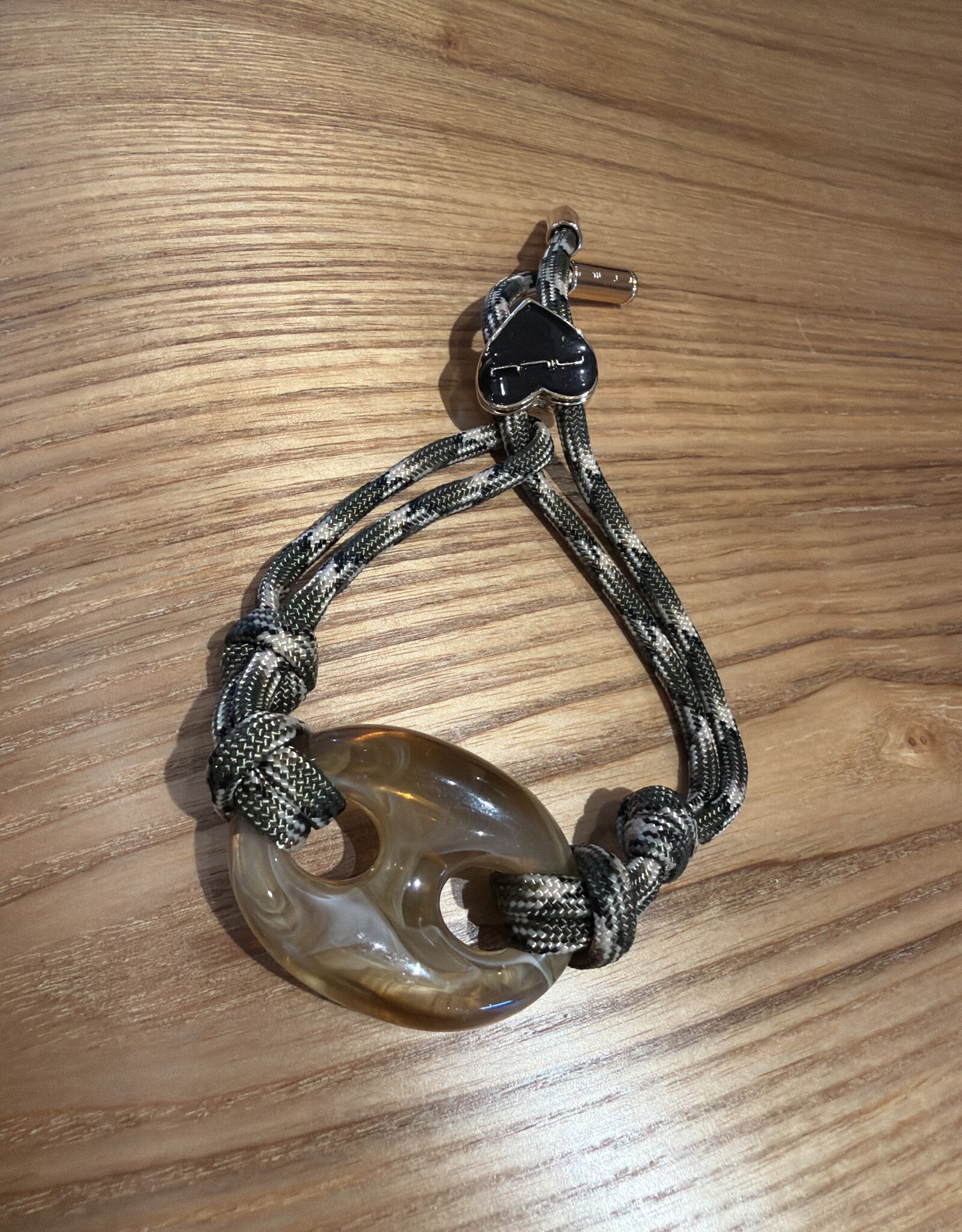 Nilu Plex Bracelet Camel Cameo