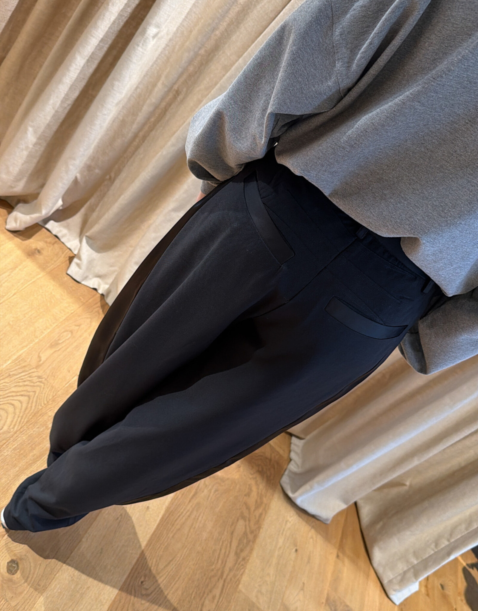 DAY Barrollo Trousers Black