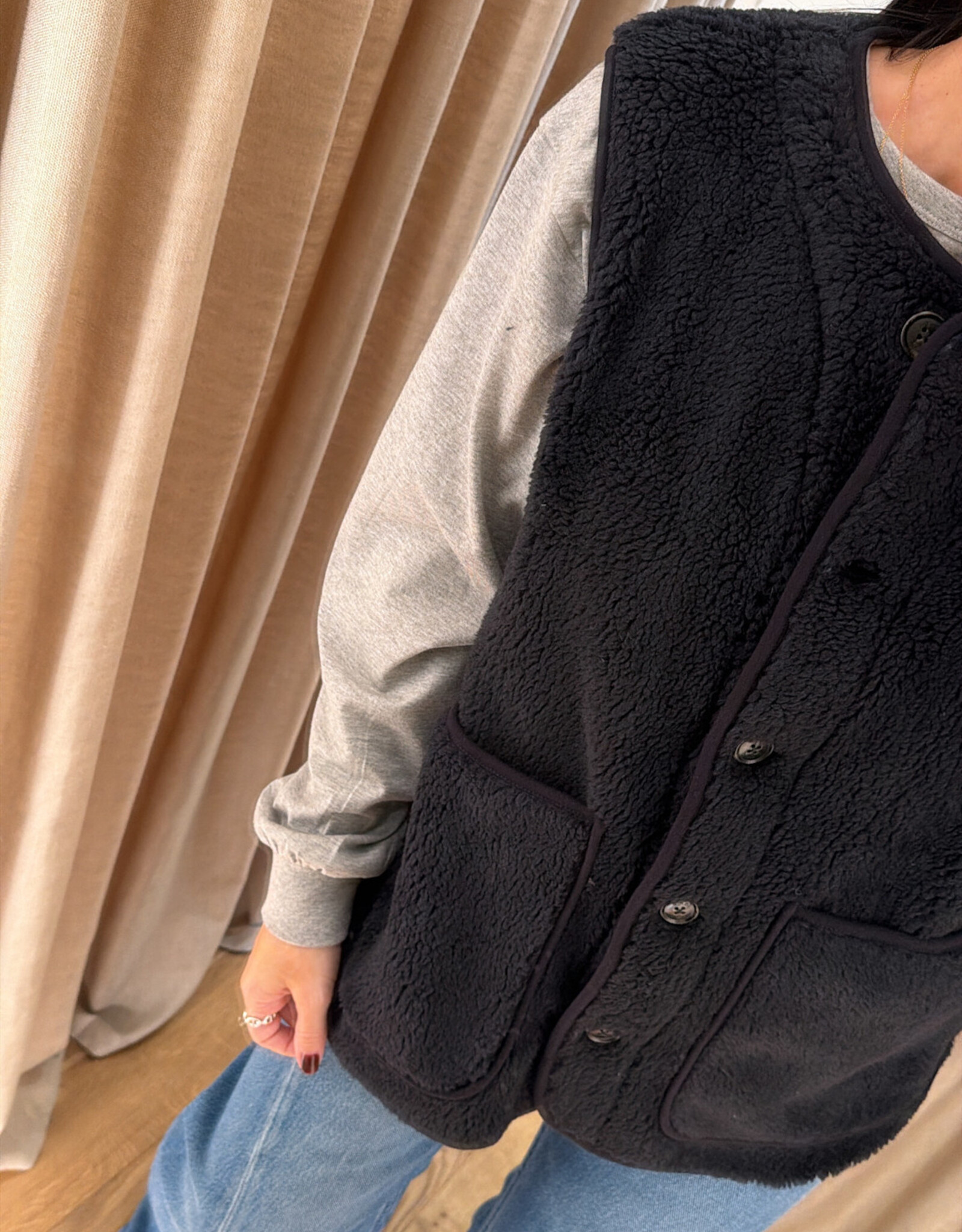 Âme Madison Sleeveless Teddy Jacket Navy