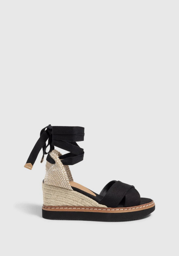 Castaner Bonnie Cross Front Wedge