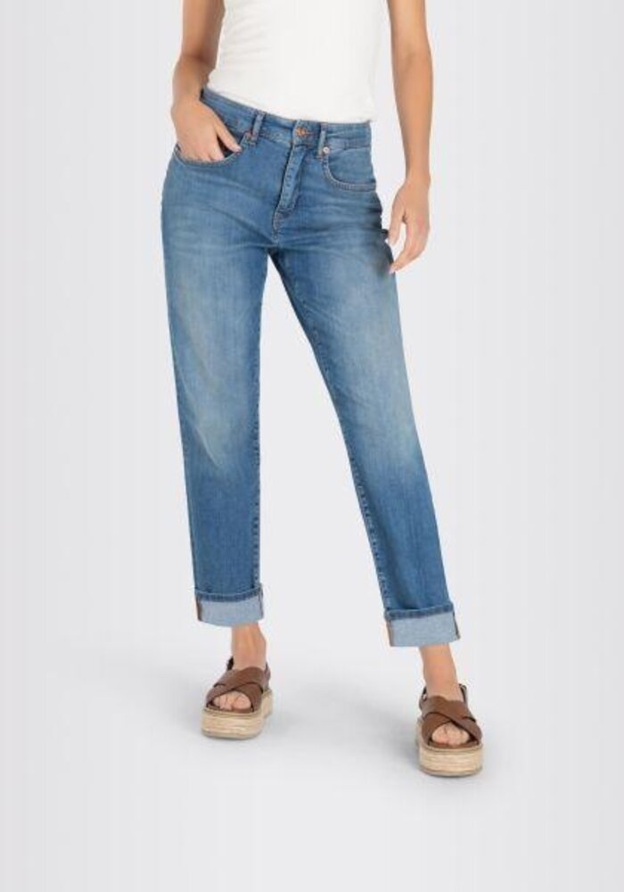 MAC Carol 3197 Lightweight Jeans