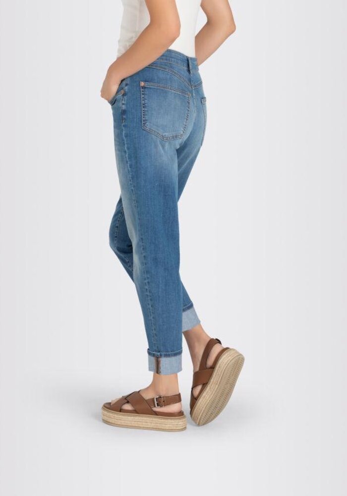 MAC Carol 3197 Lightweight Jeans