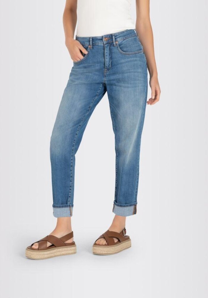 MAC Carol 3197 Lightweight Jeans