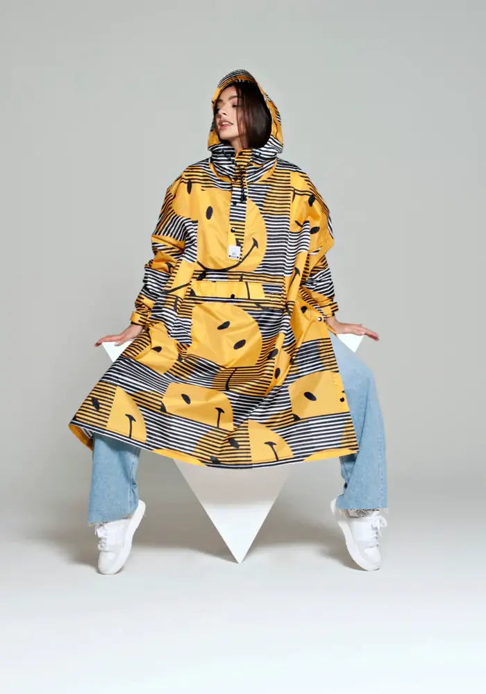 Rainkiss Sunset Smiley Poncho