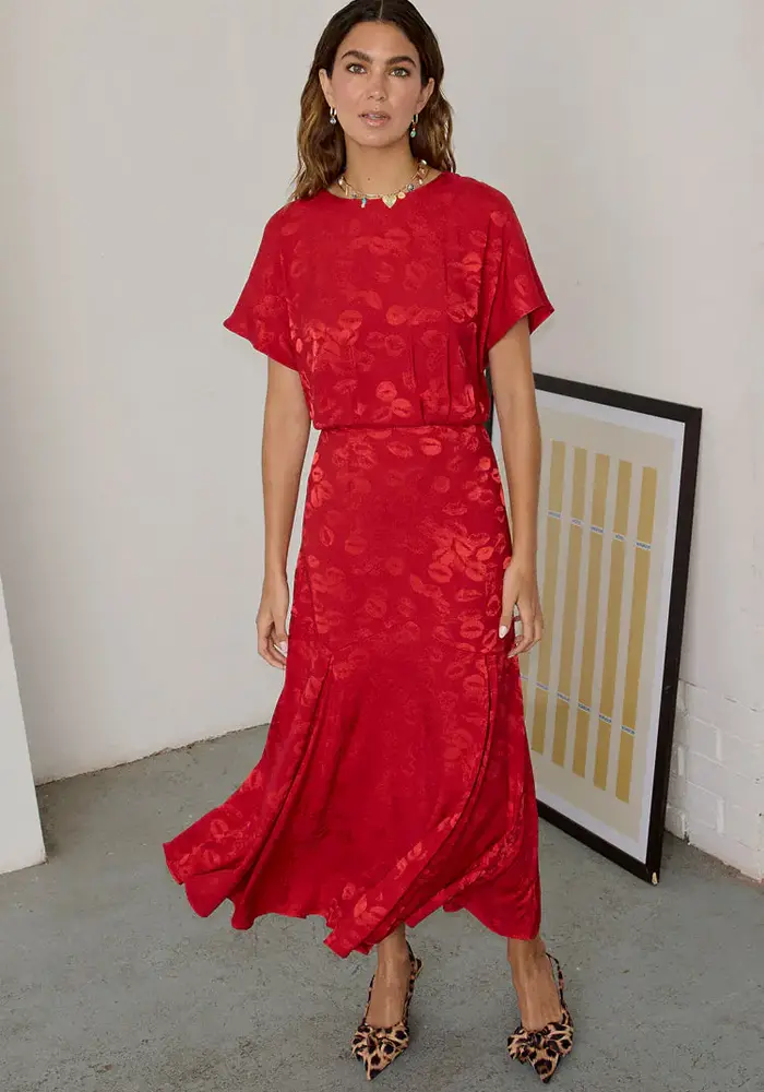 Never Fully Dressed Kissed By Dress