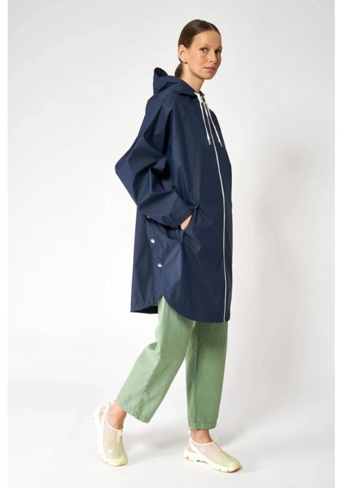 Tanta T3086 Sky Raincoat With Popper Sides