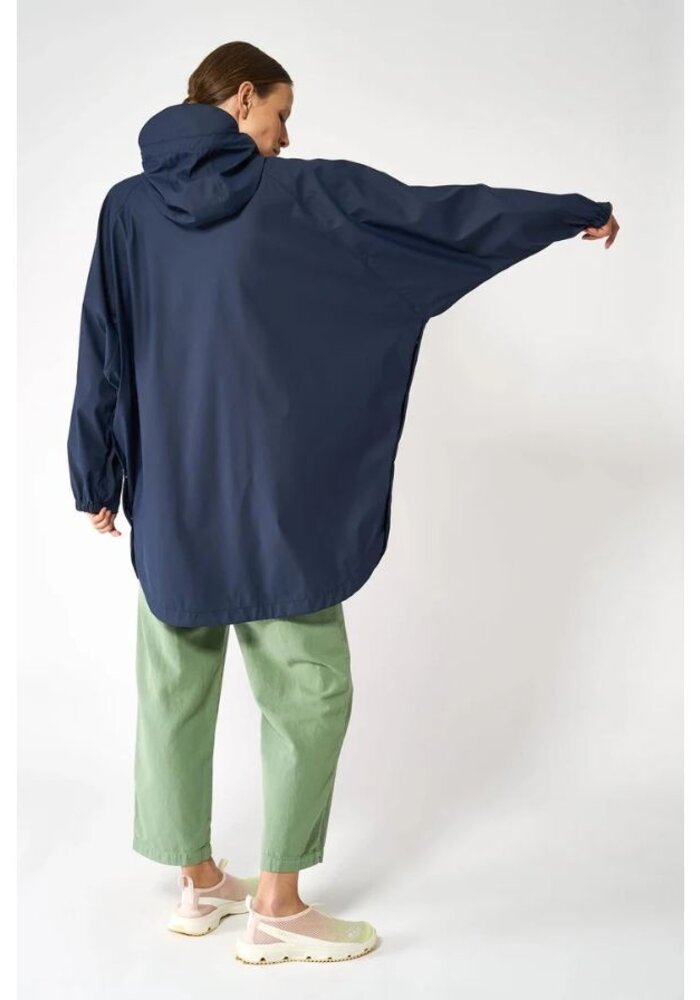 Tanta T3086 Sky Raincoat With Popper Sides