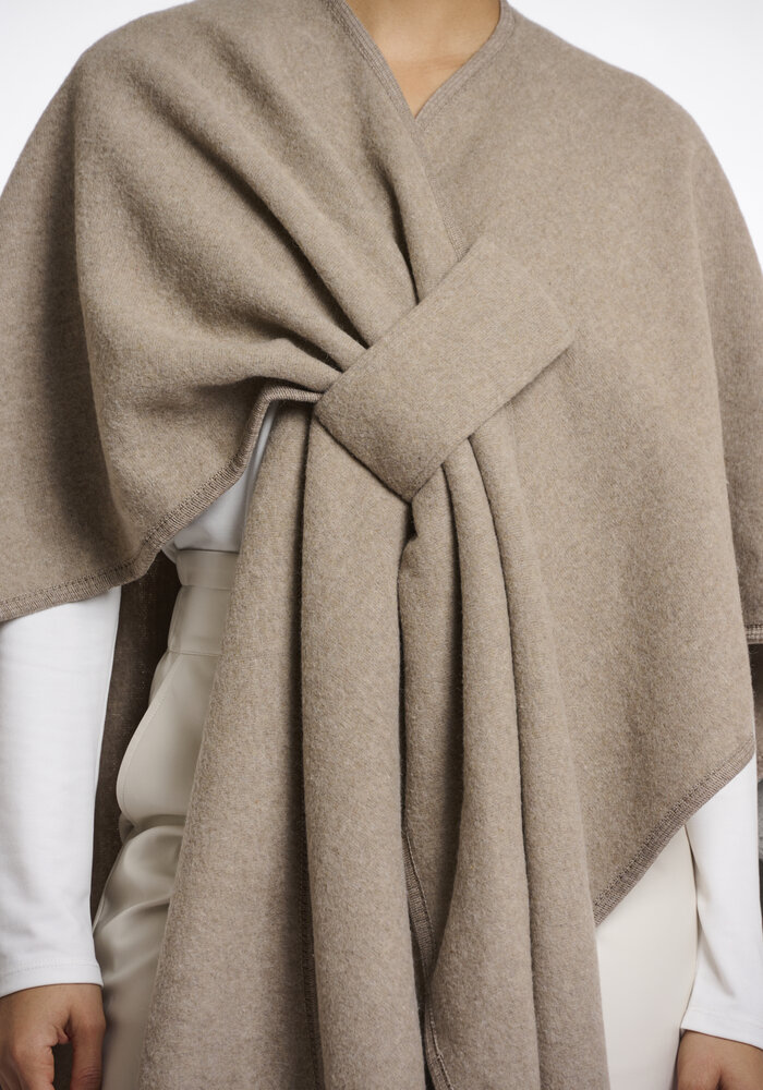 Rino & Pelle Marwa Woven Cape