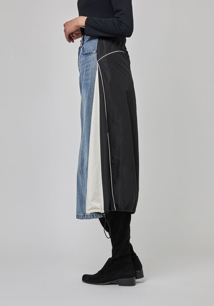 Uchuu CF25-204 Denim Skirt