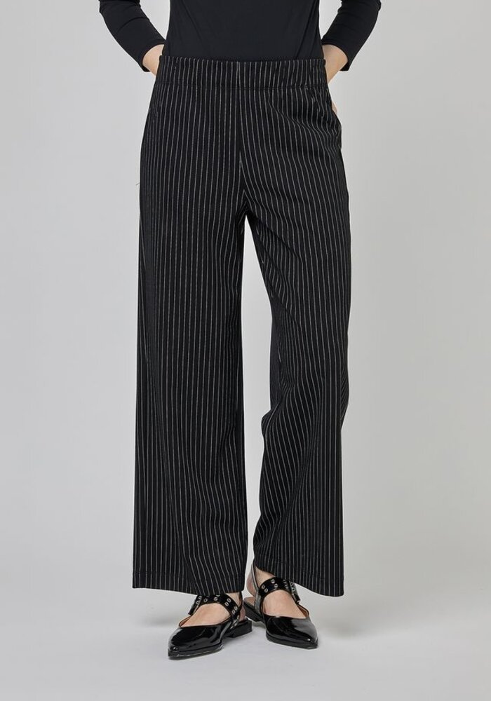 Uchuu CF25-101 Striped Pants