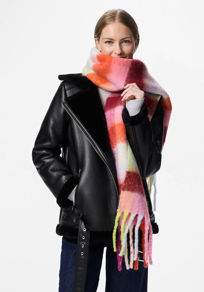 Pieces Jikka Long Scarf