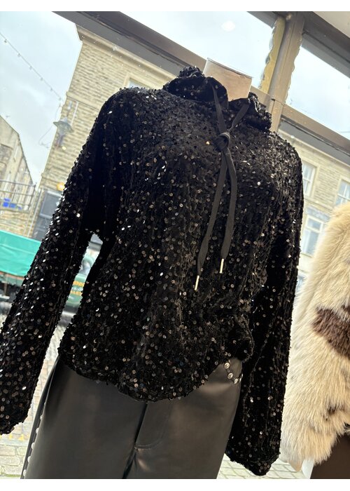 UCHUU Uchuu CF25-300 Hooded Top