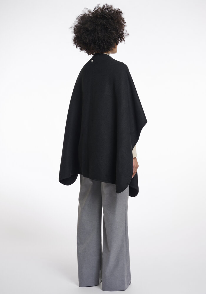 Rino & Pelle Marwa Woven Cape