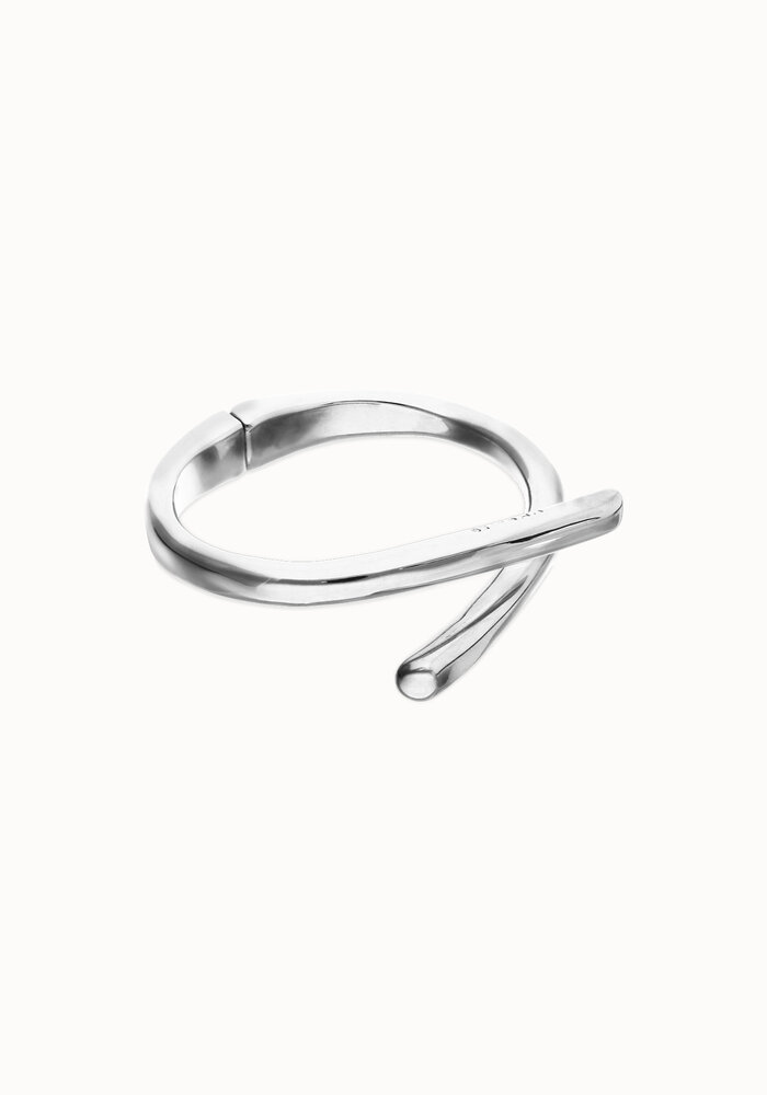 Uno De 50 Bangle Bracelet With Intertwined Organic Shapes PUL2630 MTL