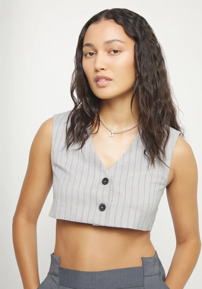 Uno de 50 Short Chain Necklace With Small Heart Detail COL2074MTL