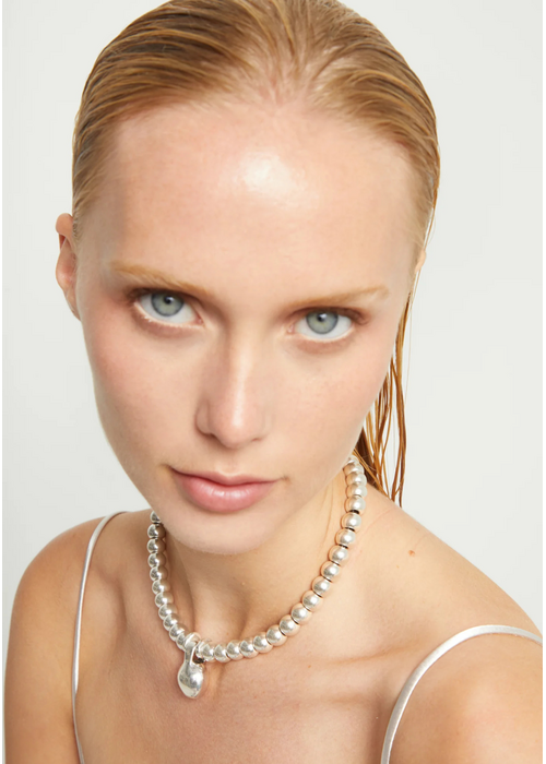 UNO DE 50 Uno de 50 Short Beaded Necklace COL2045MTL