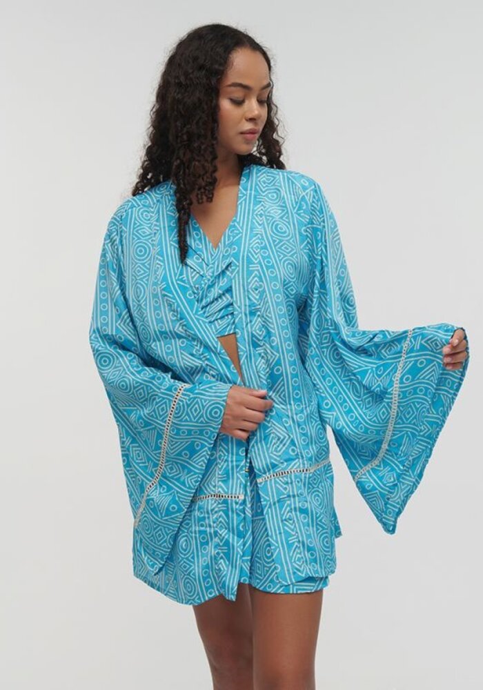 BLE Aztec Kimono 541-348-1204
