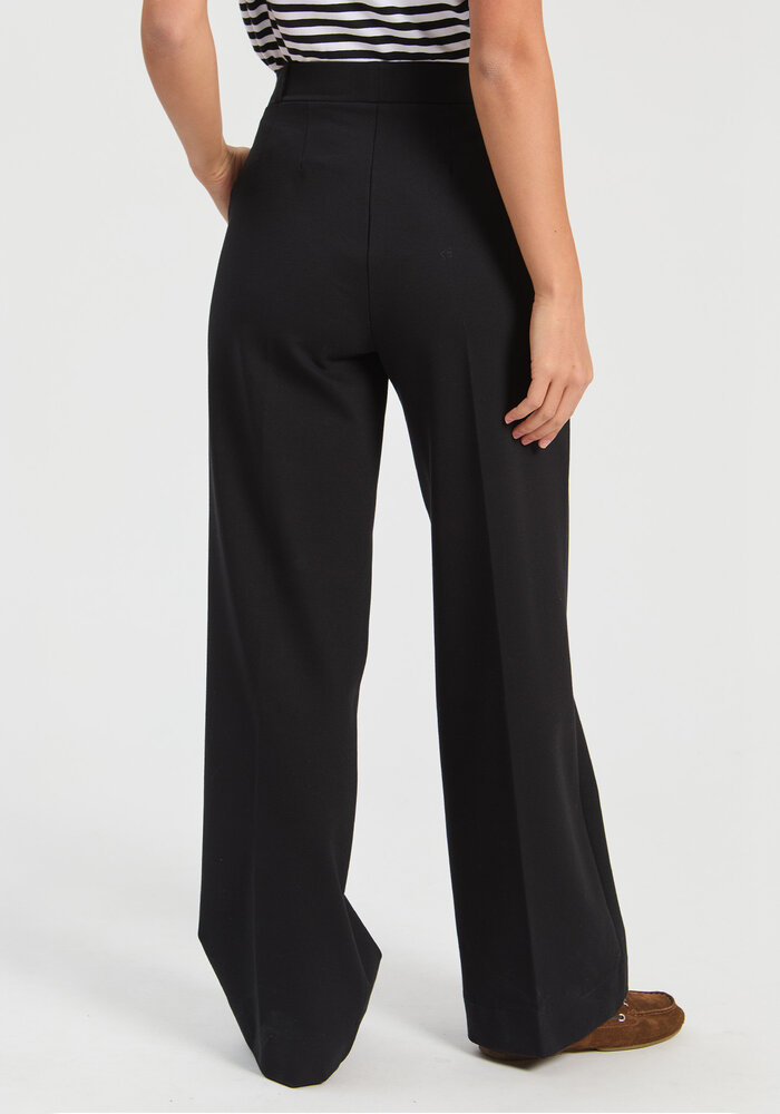 Vilagallo Straight Black Trousers 33819