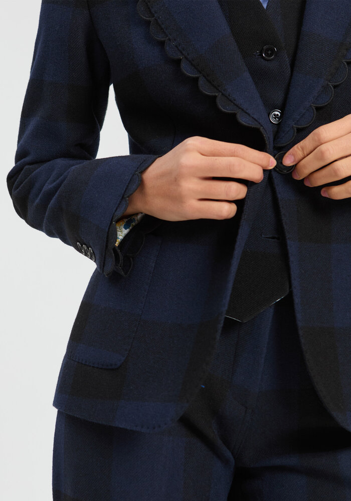 Vilagallo Scallop Edge Jacket 33826