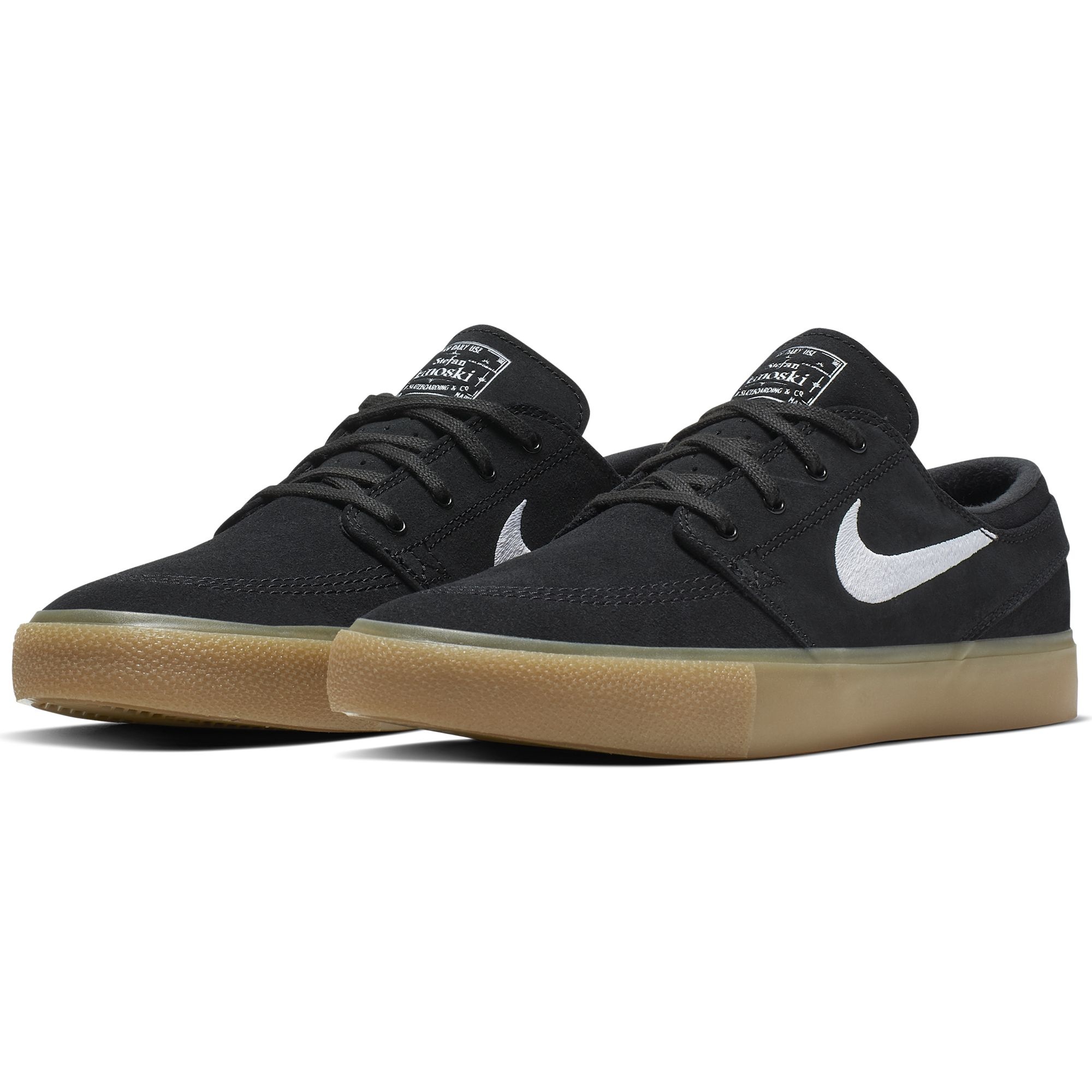 black and gum nike sb