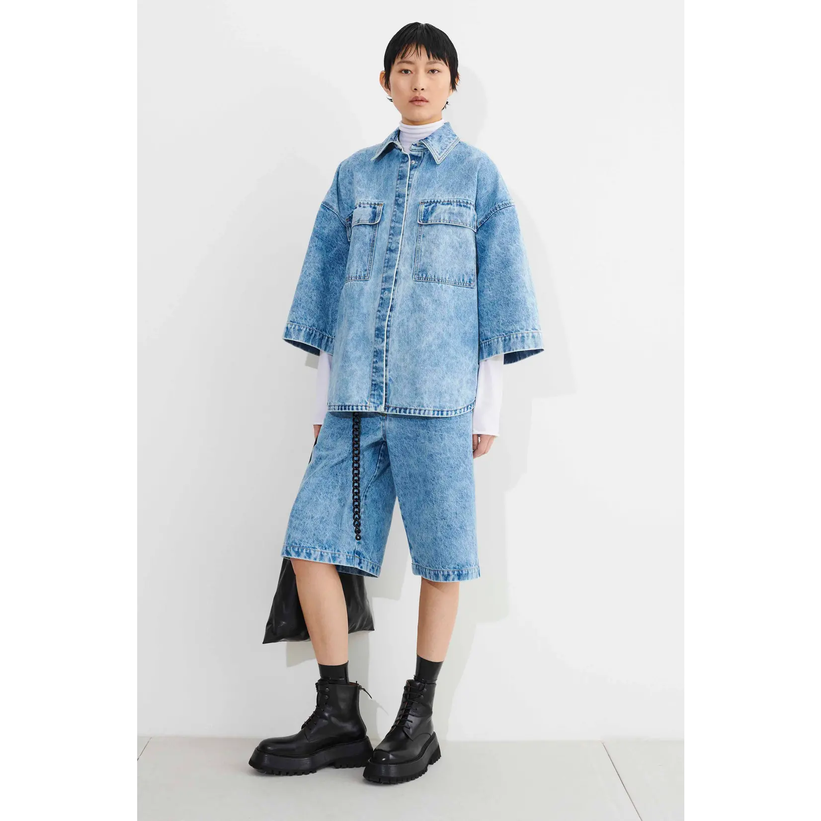 Christian wijnants Christian Wijnants oversized shirt with patched breast pockets, blue denim