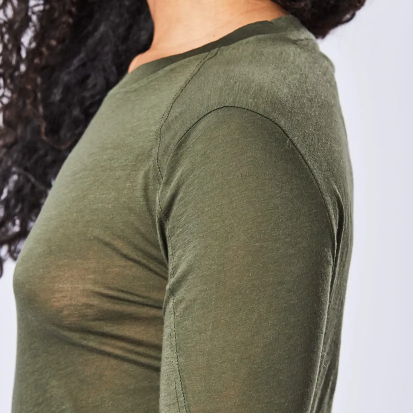 THOM KROM Longsleeve with small slit - Green