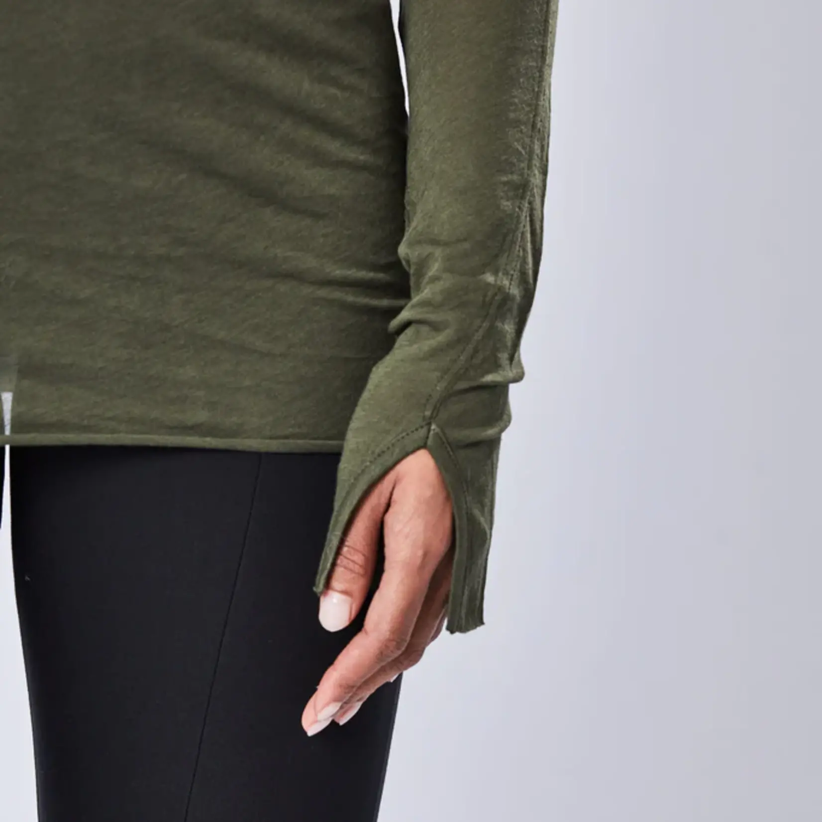 THOM KROM Thom Krom longsleeve with small slit, green