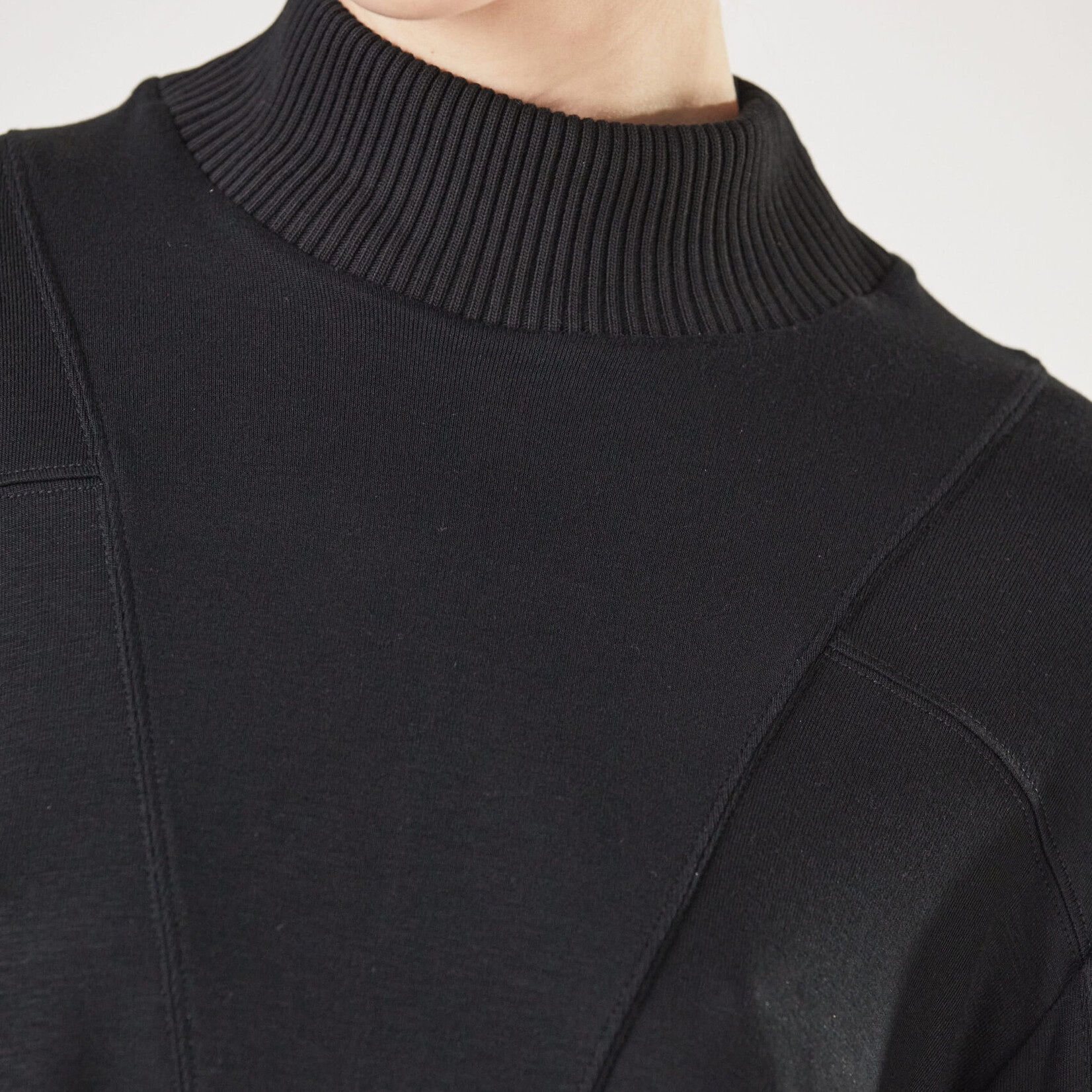 THOM KROM W TS 536 BLACK