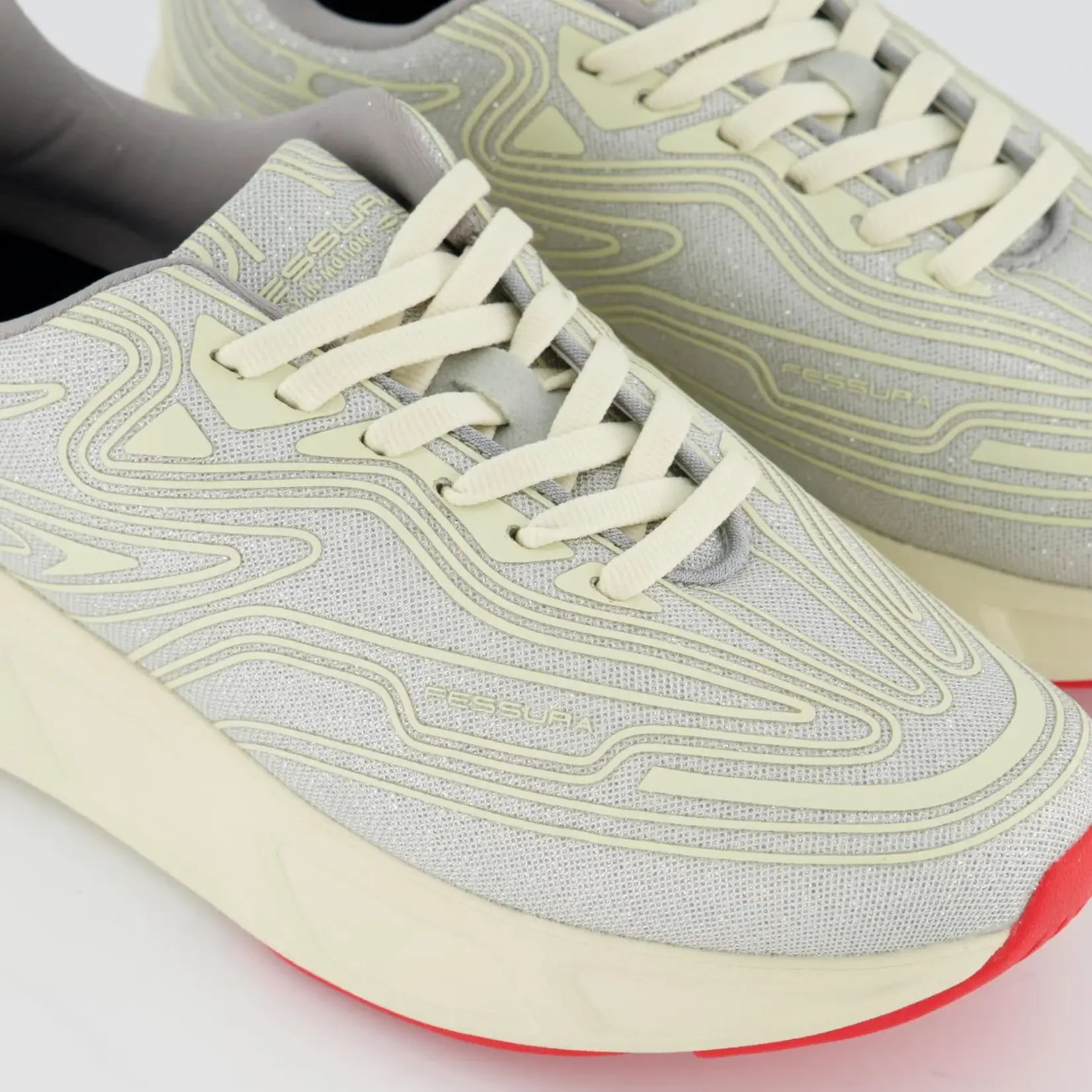 FESSURA Run 01 | Silver-Milk