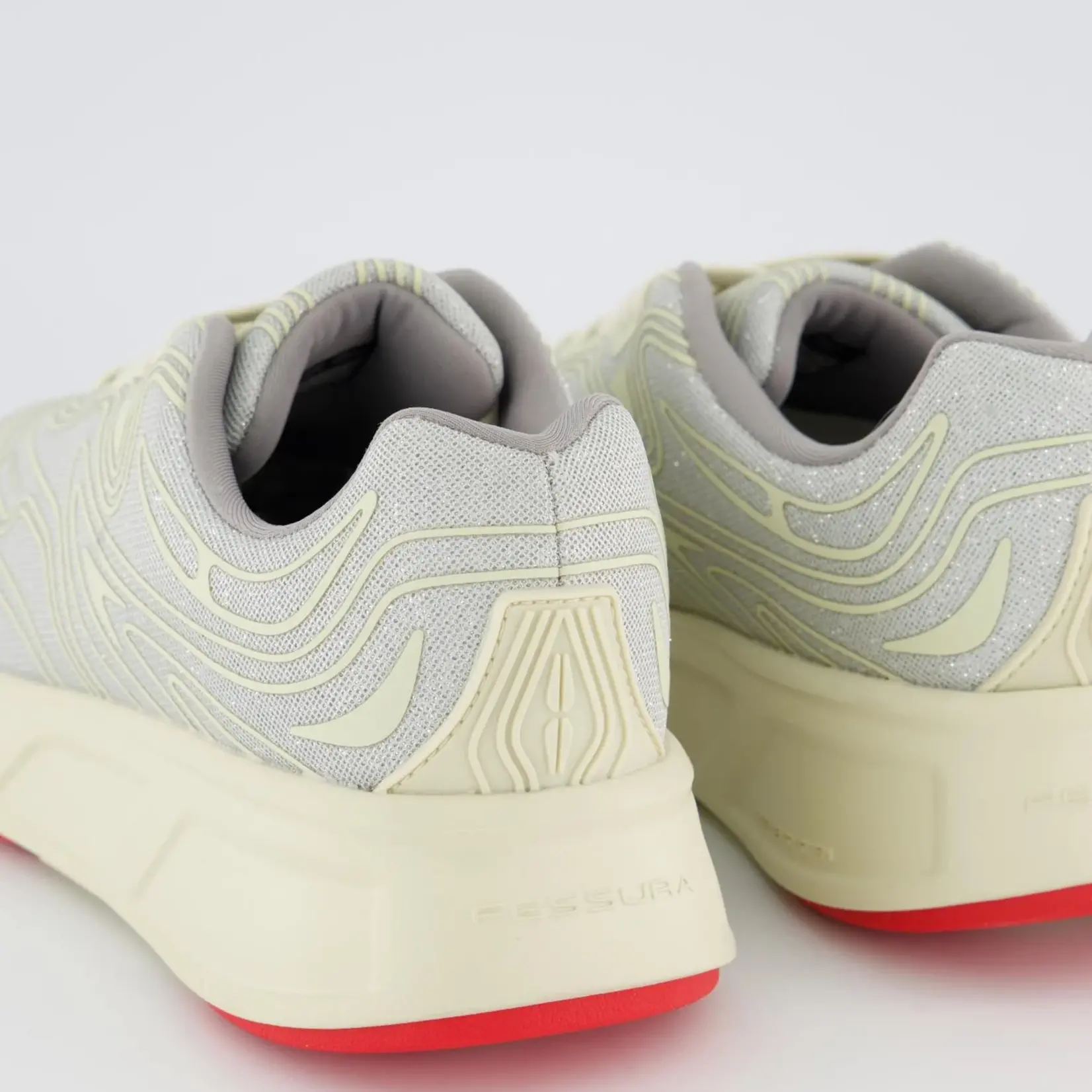 FESSURA Run 01 | Silver-Milk