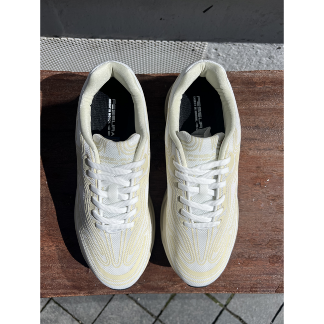 FESSURA Run 01 | White-Milk