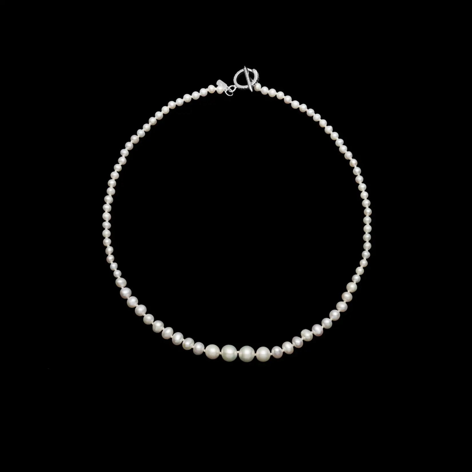 Maria Nilsdotter Graded Pearl Necklace | Silver | Freshwater Pearls