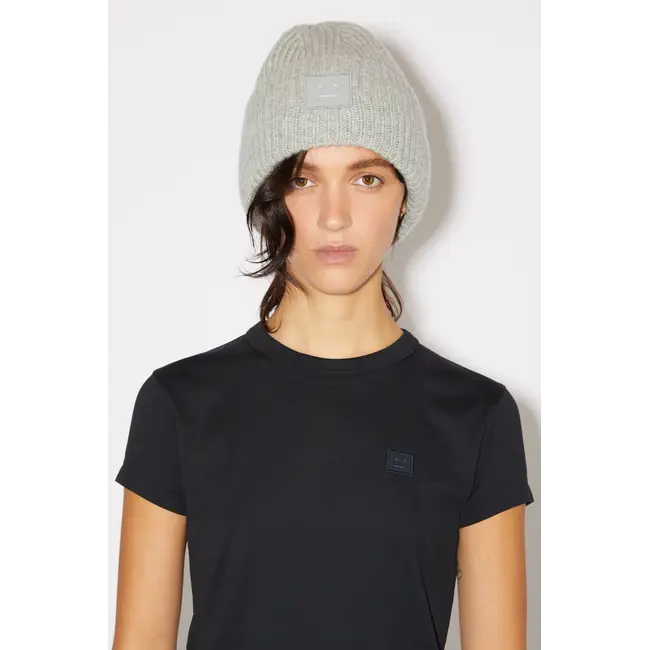 ACNE STUDIOS Large Face Logo Beanie | Light Grey Melange