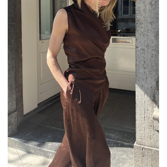 Christian Wijnants Wide Leg Pleat Pants with Back Zip | Mahogany