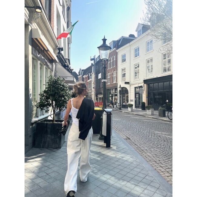 CHRISTIAN WIJNANTS Christian Wijnants Piro Barrel Leg Jeans | Off White Denim