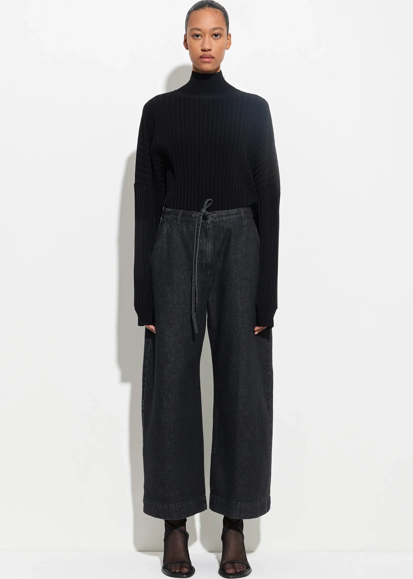 CHRISTIAN WIJNANTS Christian Wijnants pioni wideleg denim with black seam and draw string,black denim