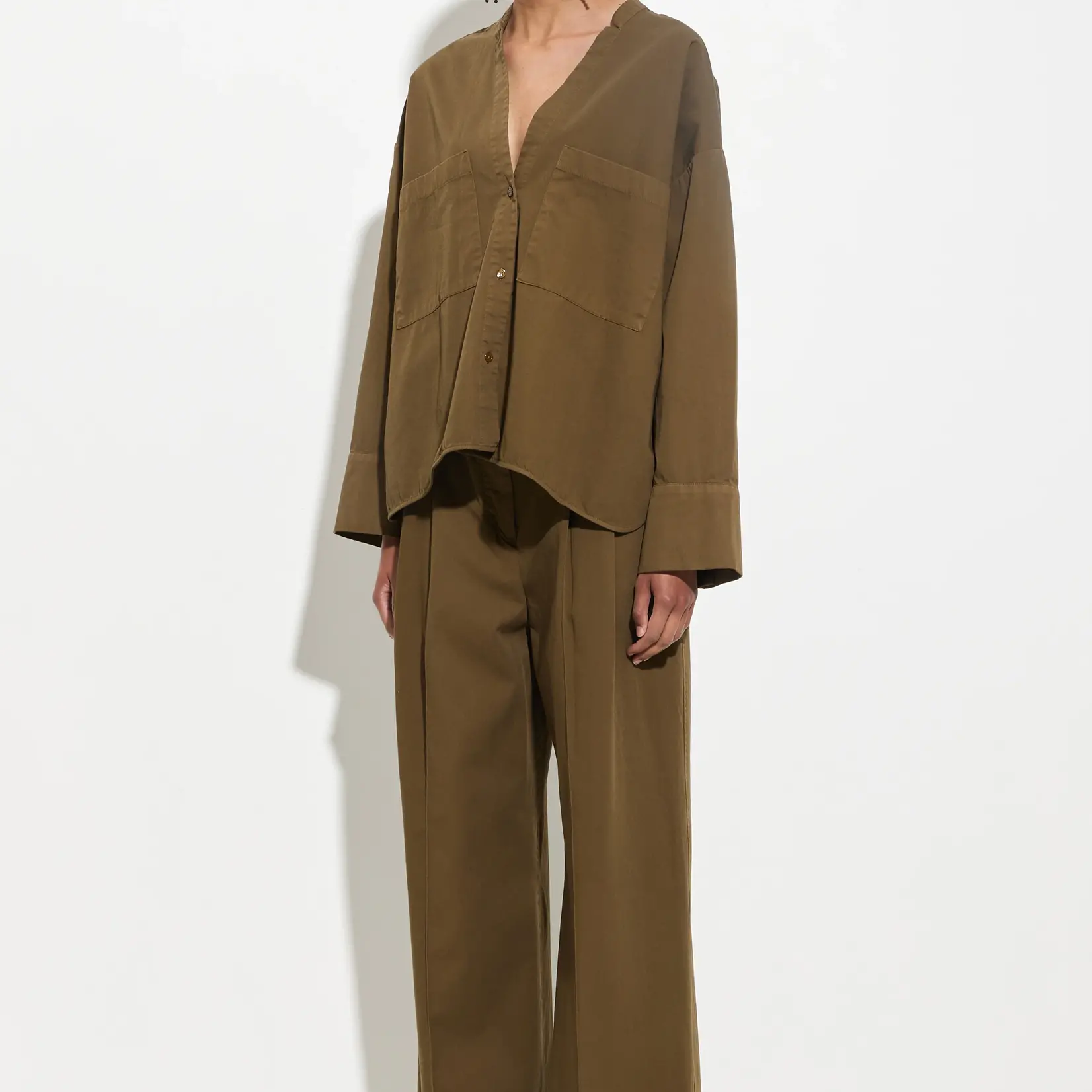 CHRISTIAN WIJNANTS Christian Wijnants tashvid garment dyed v neck shirt with brest pockets ,olive