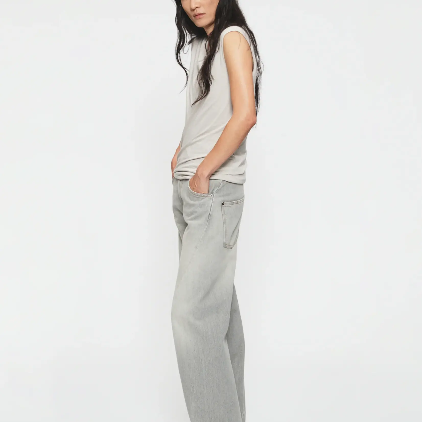 6397 6397 High V Tank Top Putty
