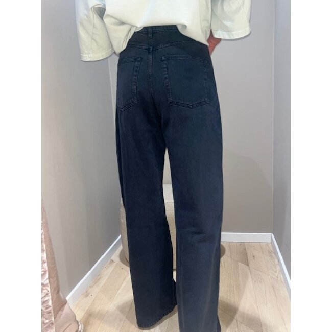 CHRISTIAN WIJNANTS Christian Wijnants Pullos wide fit jean | Deep petrol