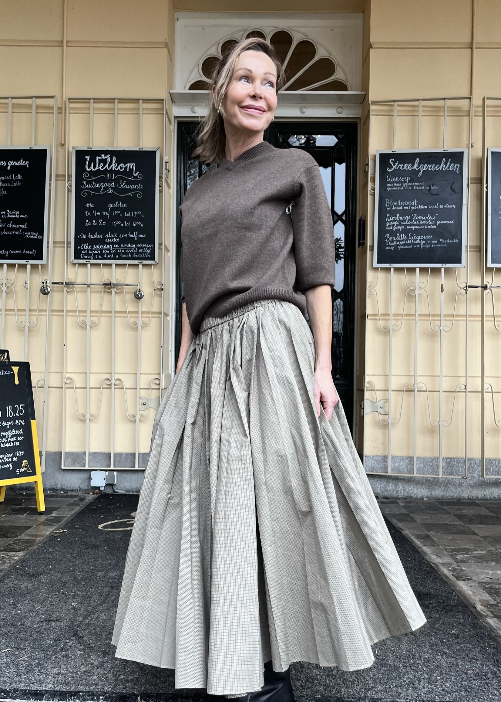 6397 6397 Elbow V Neck ,Mud