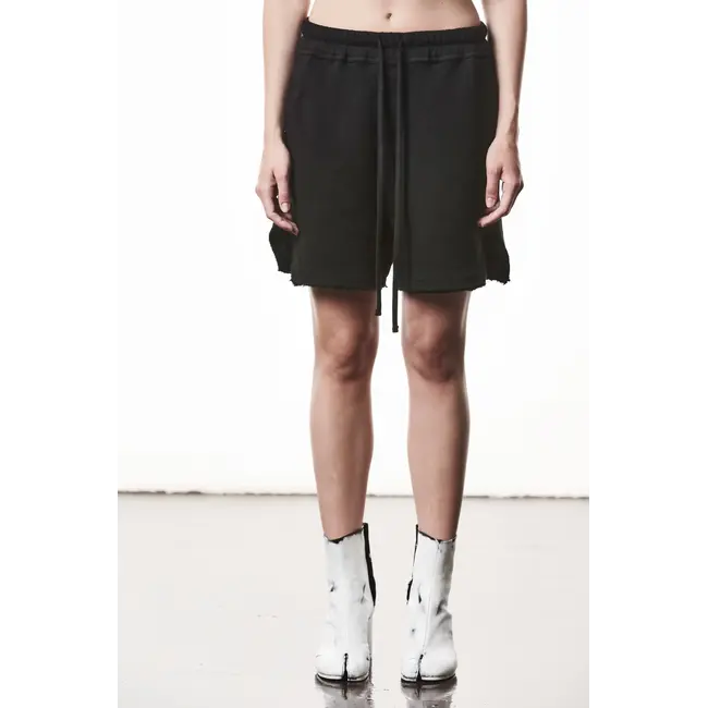 W ST 432  Sweat Short | Black