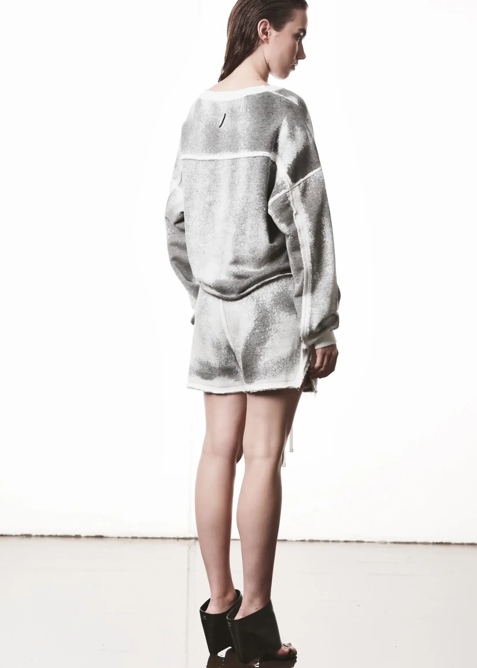 THOM KROM Thom Krom W ST 432 Sweat Short .Spray Gre