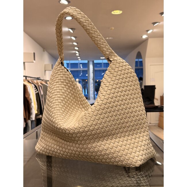 Marrea Large Bucket | No Tan Lines